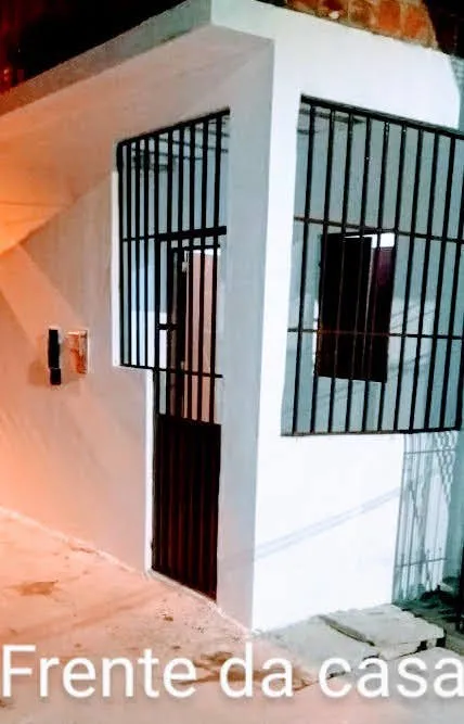 Alugo casa na av caxangá