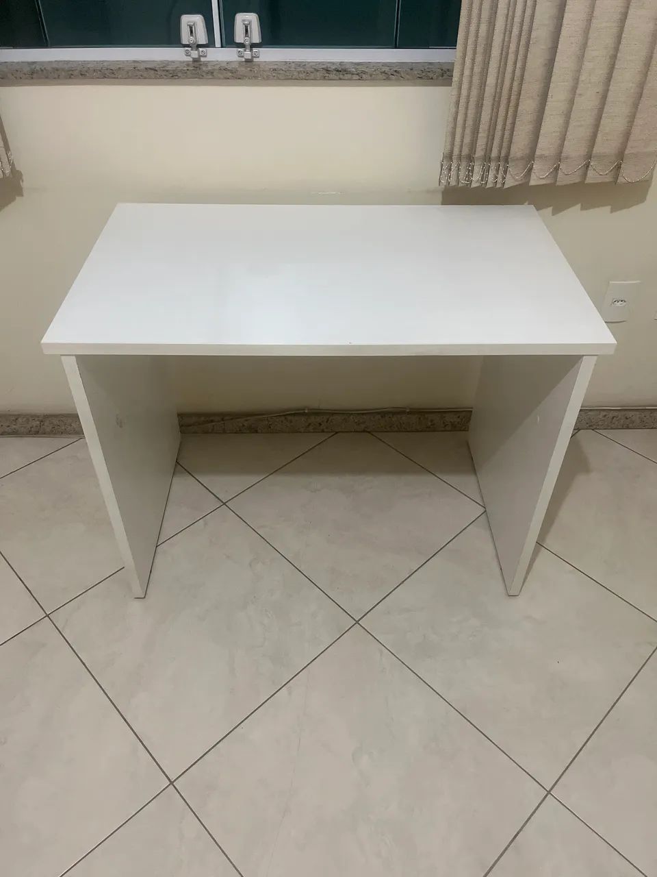 Escrivaninha branca MDF64264613152643122