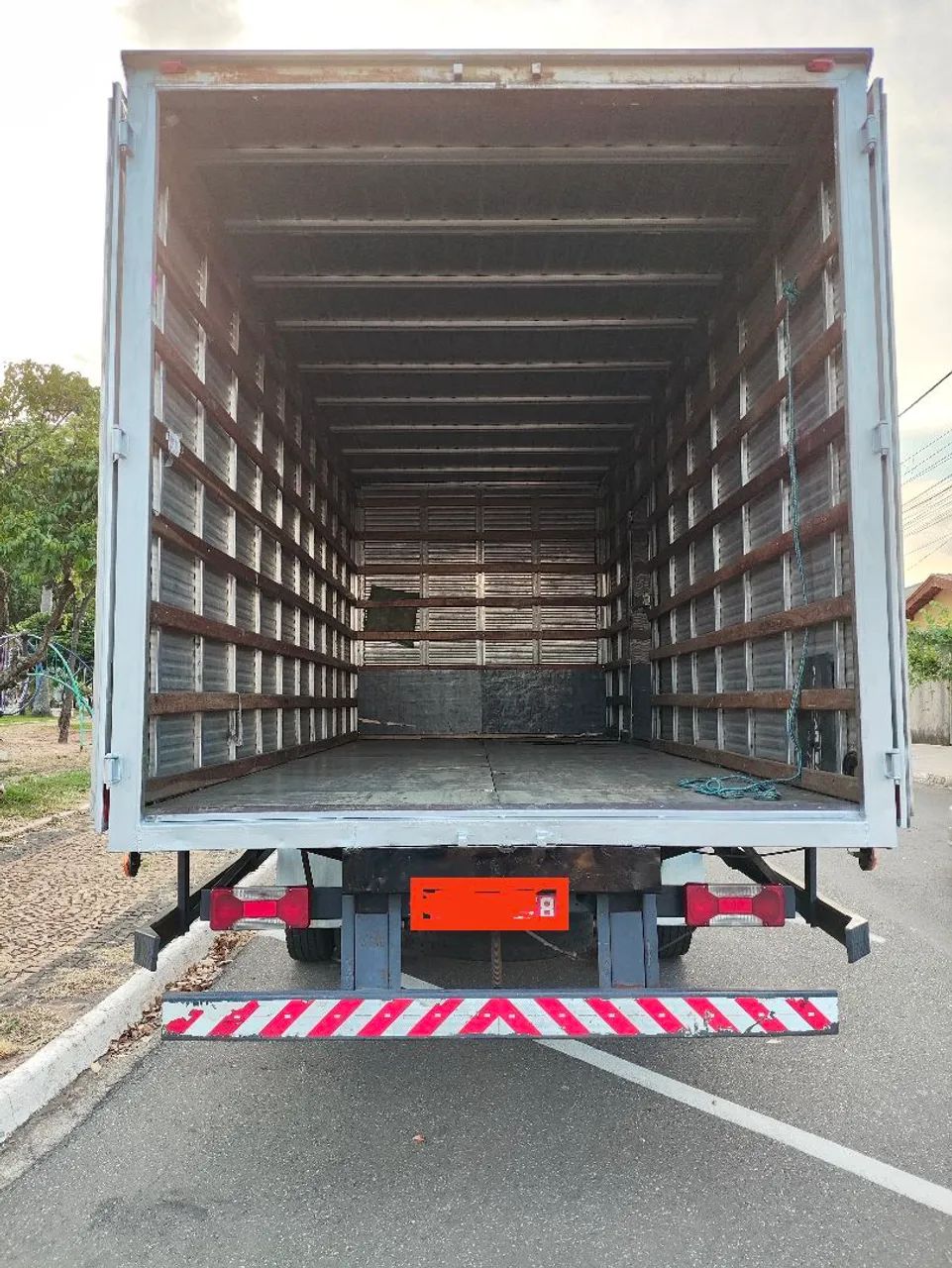 Caminhão Iveco Daily 70C17 2014 (Motor Novo 40.000 km) - Foto 7