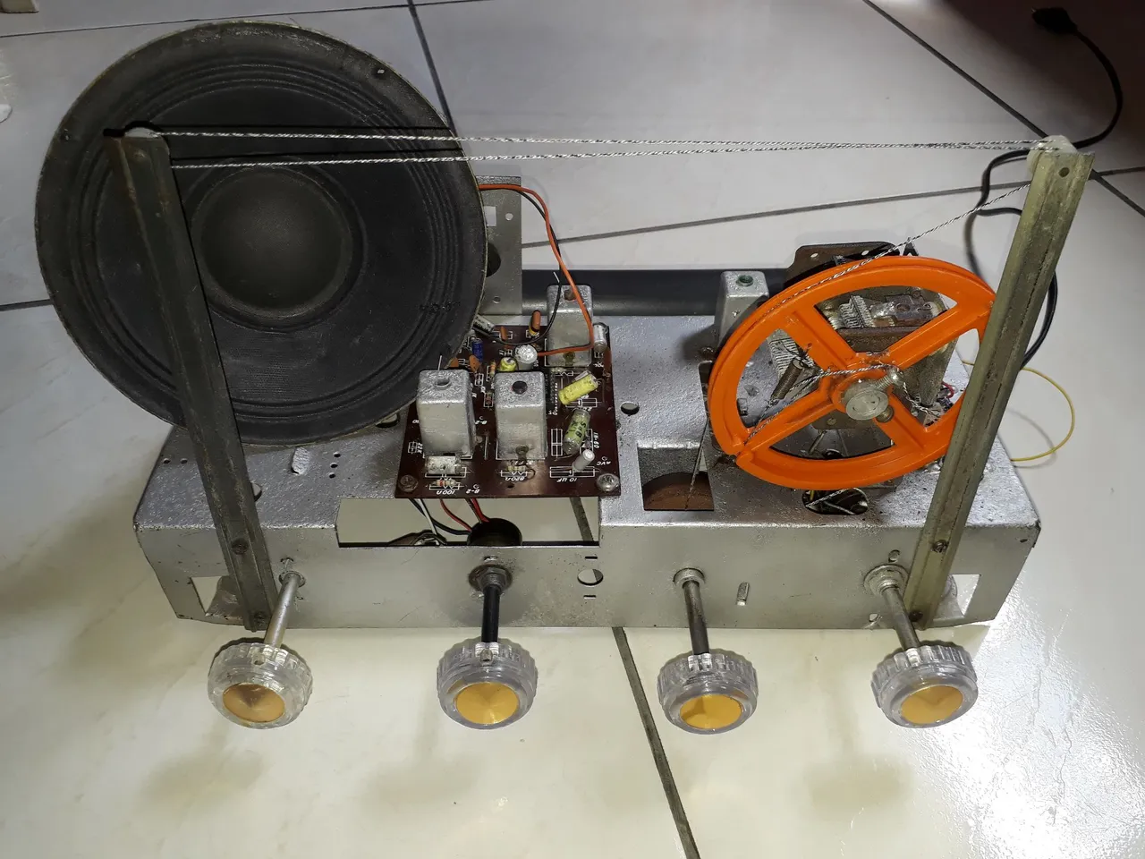 Chassis de radio semp com kinobs e fone