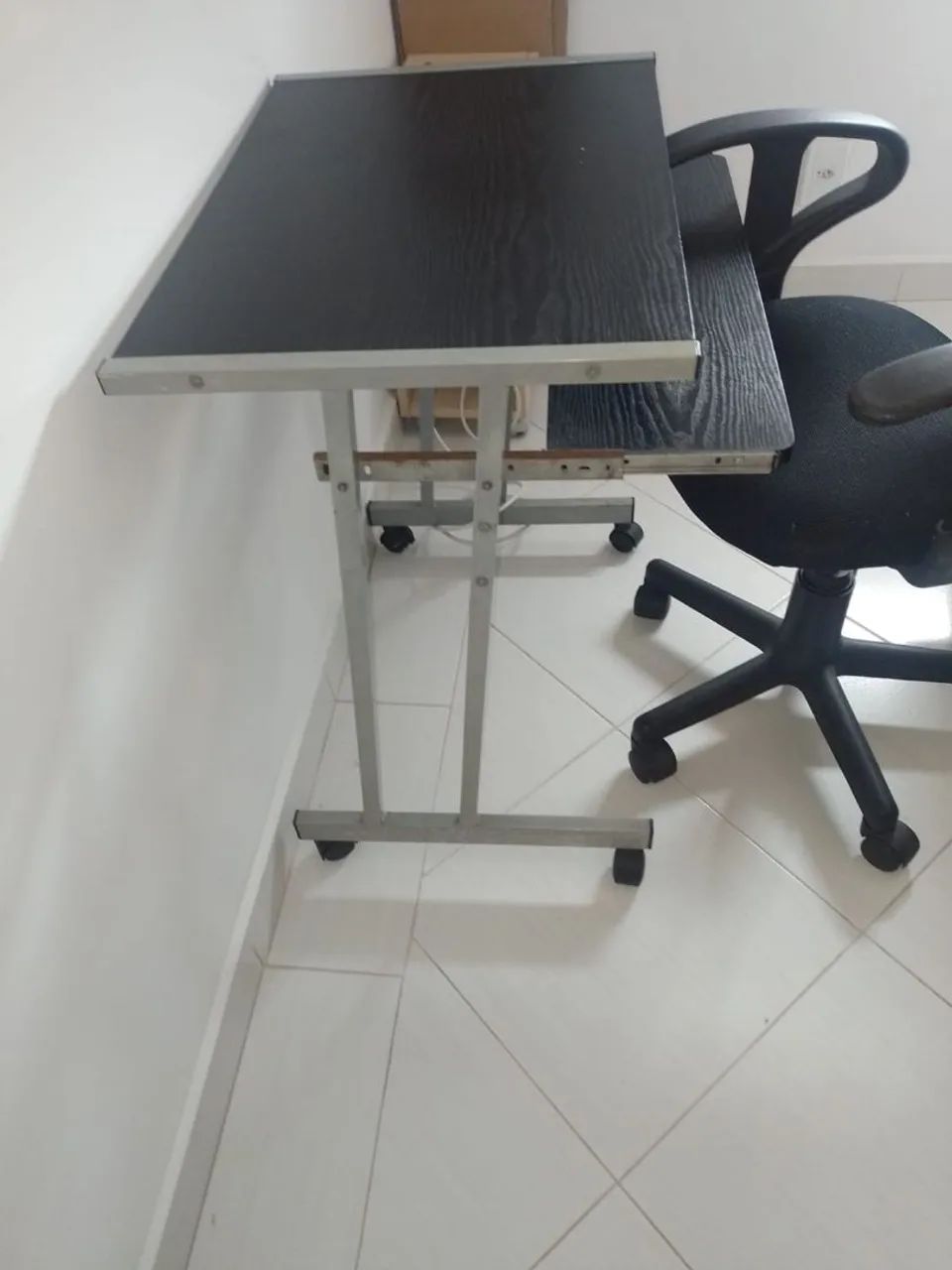 Mesa e cadeira - Foto 3