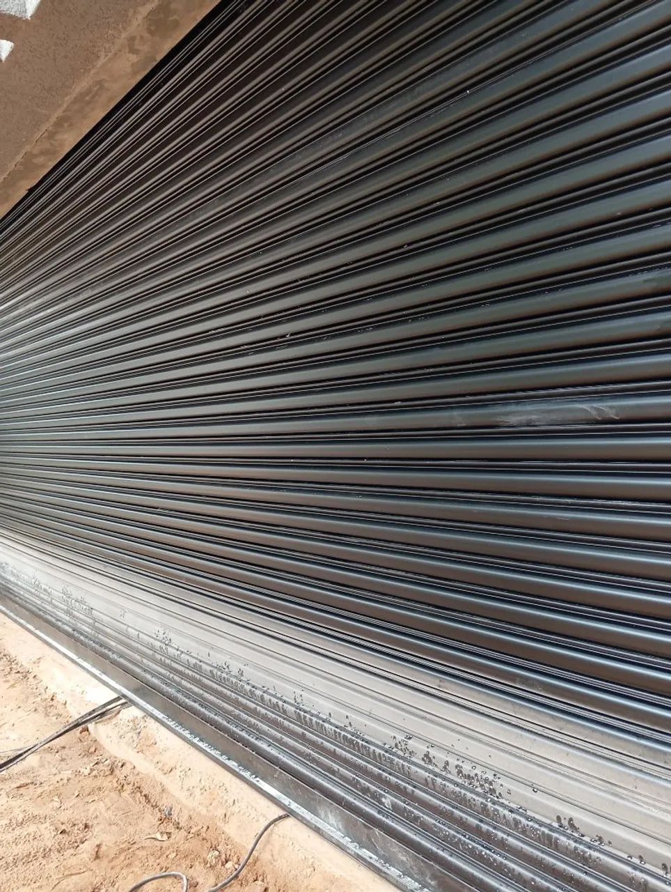 Instalação de Portas de Enrolar Automáticas  - Foto 2