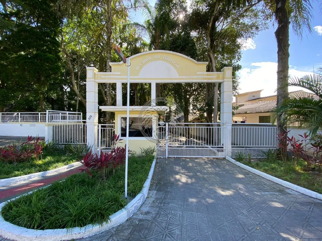 Apartamento com 2 dormitórios para locação no Ribeirão da Ilha - Florianópolis/SC