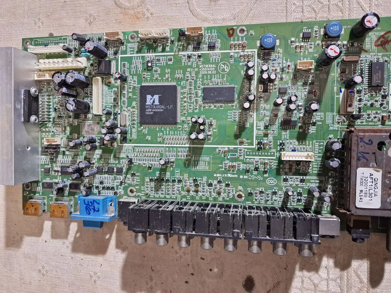 Placa de TV cce 42 polegadas  com Conexões Diversas - Foto 3