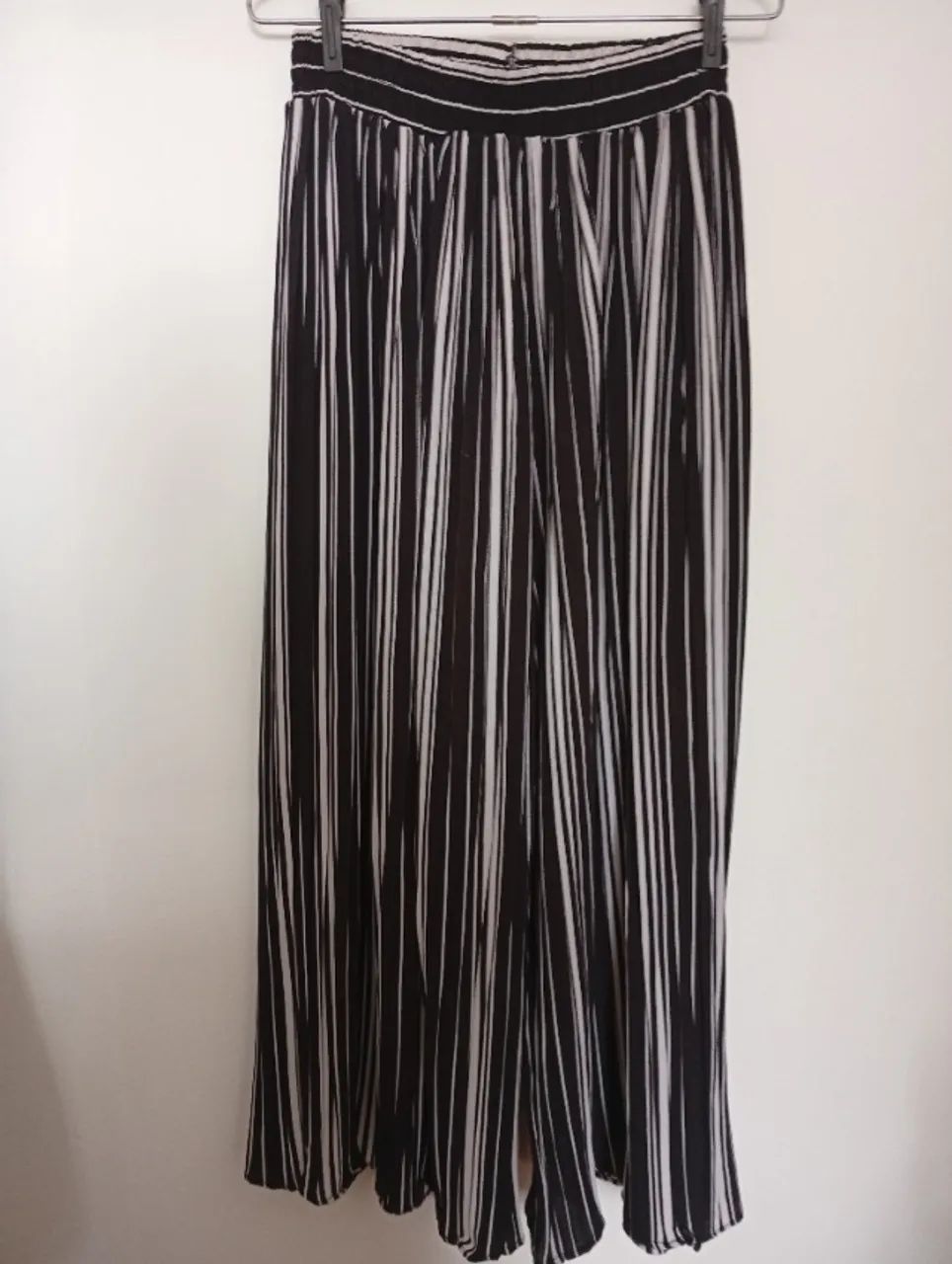 calça pantalona plissada   - Foto 3