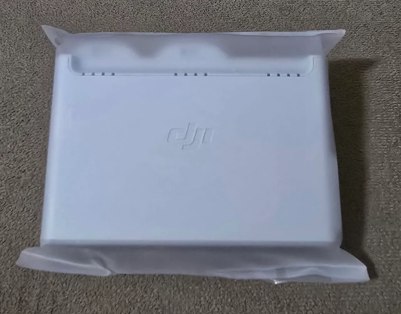 KIT COM 2 BATERIAS E HUB DE CARGA ORIGINAIS PARA DRONE DJI NEO, SEM ATIVAÇÃO