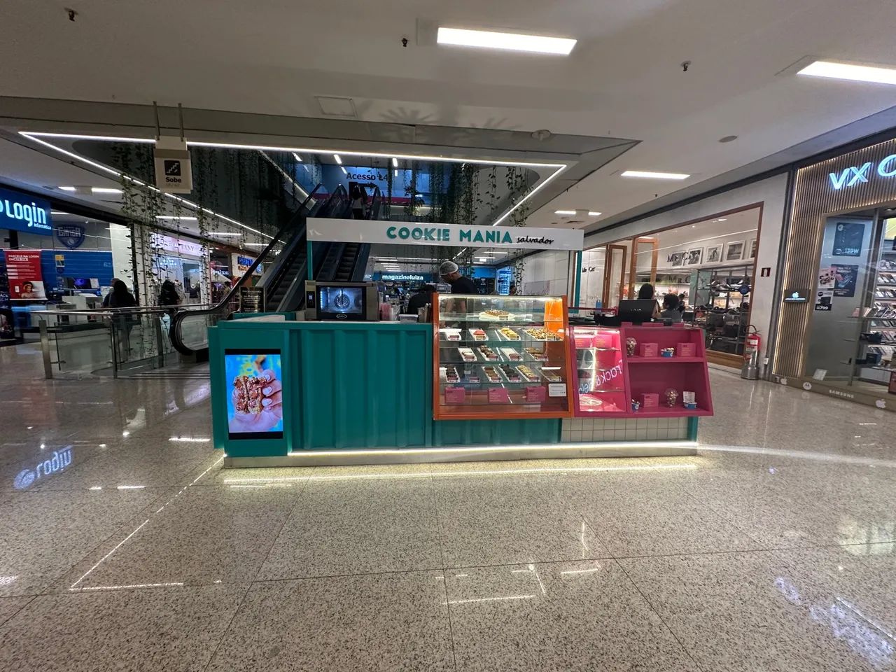 OPORTUNIDADE- Estrutura quiosque completa com vitrine  - Aceita negociação  - Foto 4