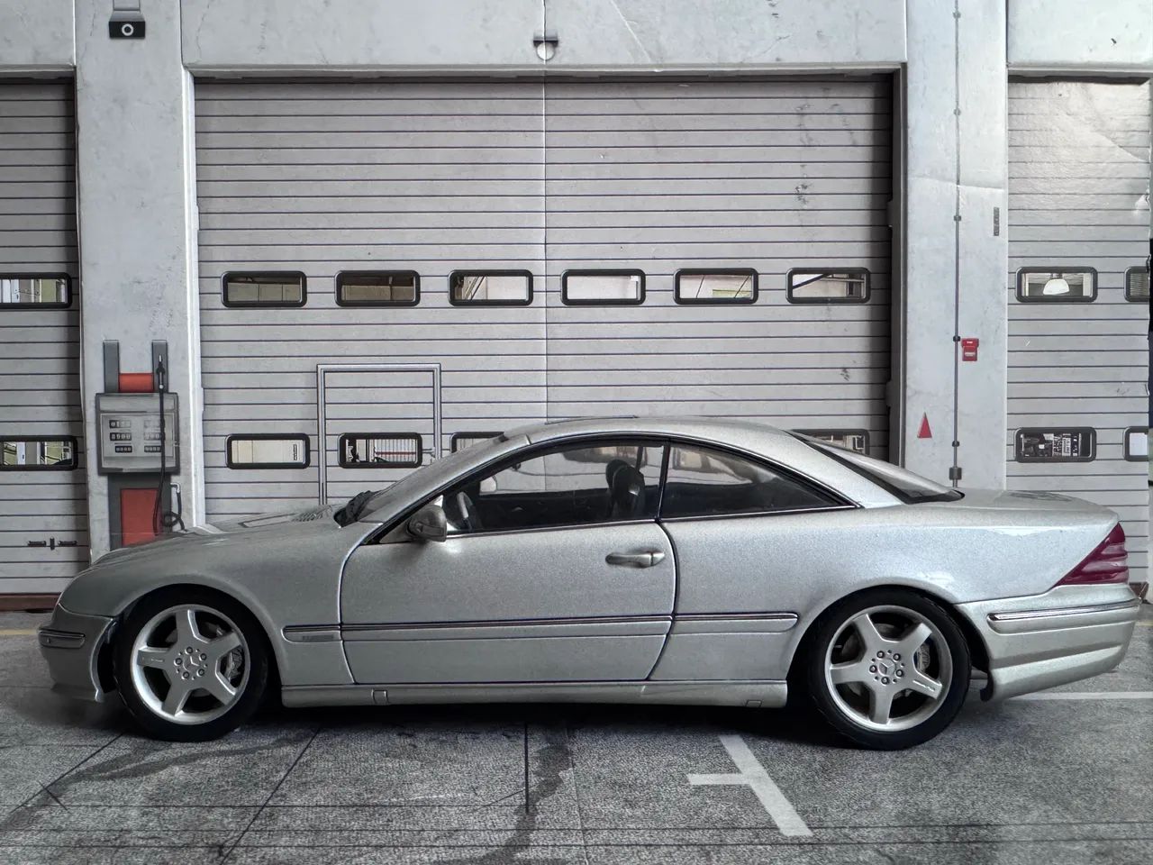 Mercedes 1/18 auto art (raridade) - Foto 2