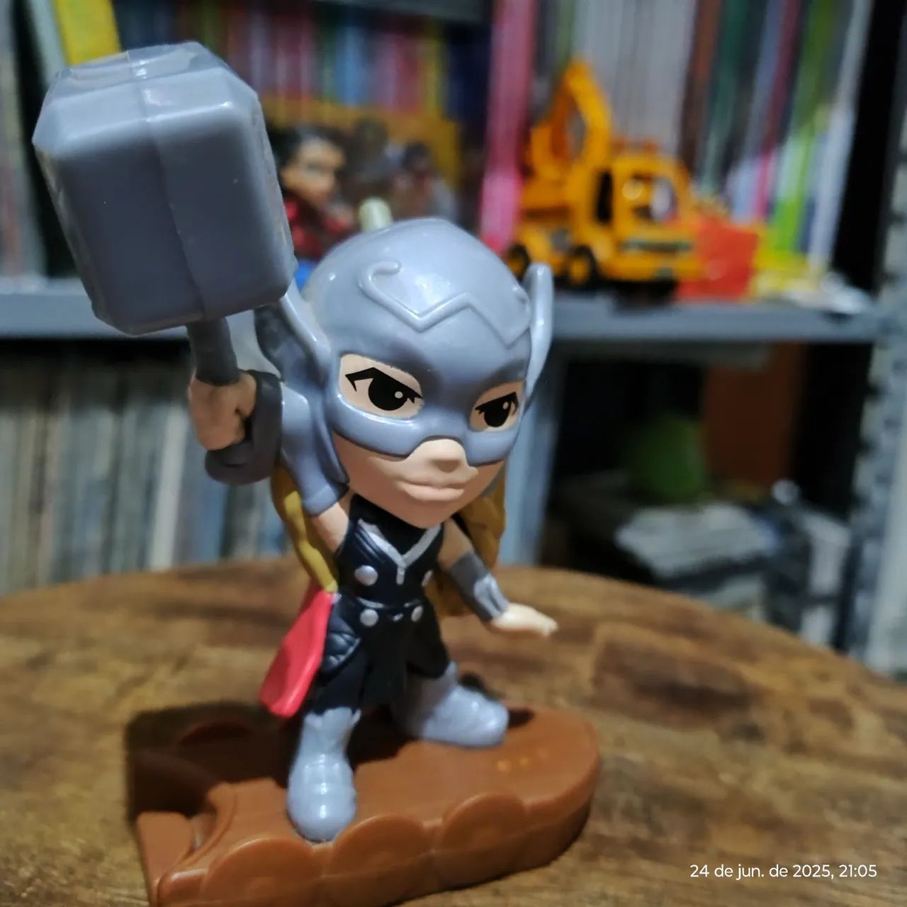 Boneco Thor Jane Foster Marvel - Foto 3