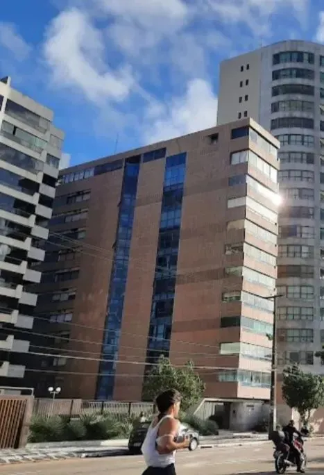 Excelente apartamento 4 suítes na avenida Boa Viagem