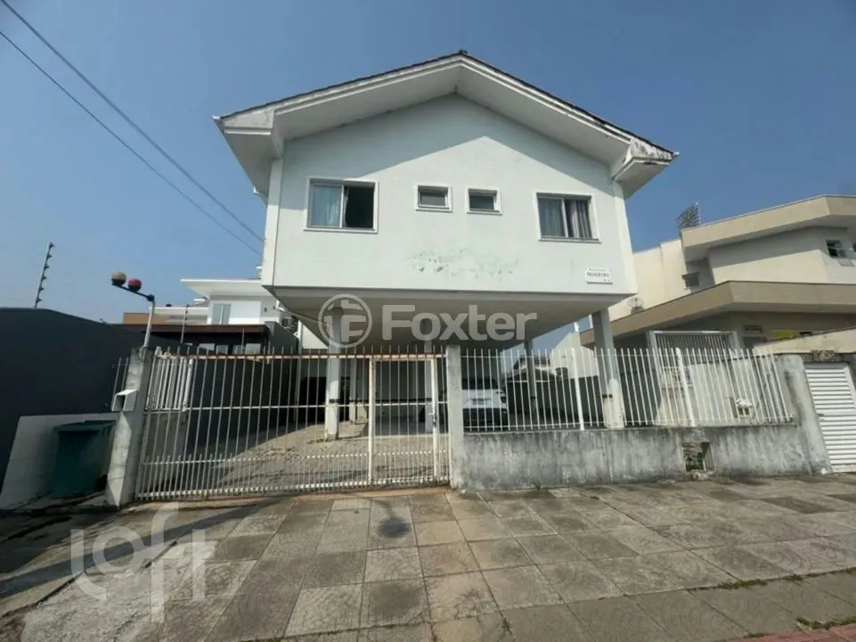 Apartamento à venda Rua Jardim Esperança, Carianos - Florianópolis