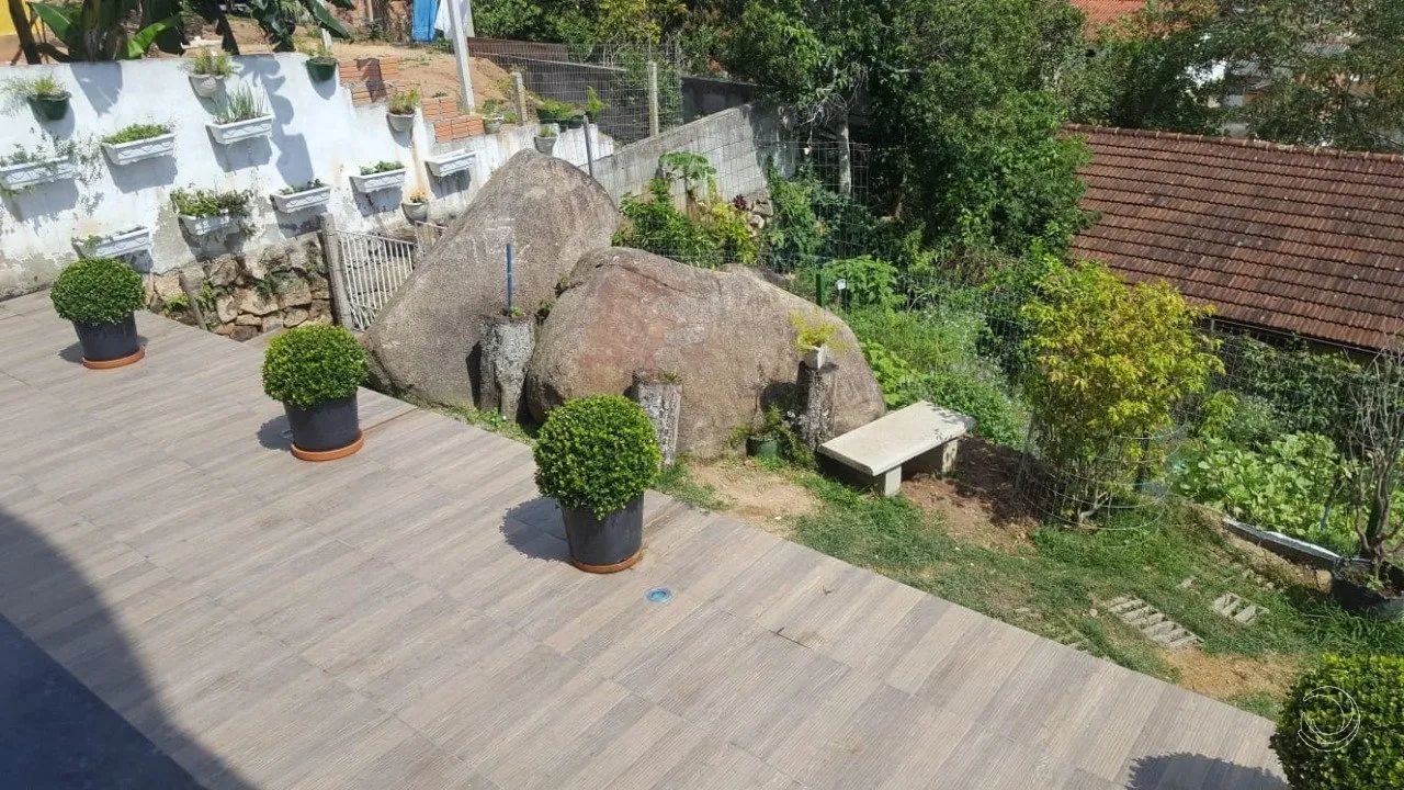 Casa Residencial de 350m² com 4 suites no Saco Grande - Foto 3
