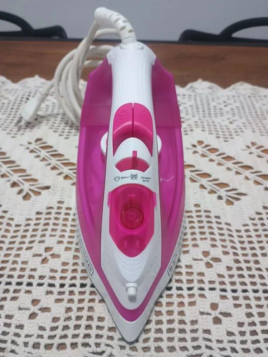 Ferro a Vapor Black+Decker AJ2200 - Novo para hoje R$ 120 reais chama 9*8*4*7*6*3*5*9*0 - Foto 4