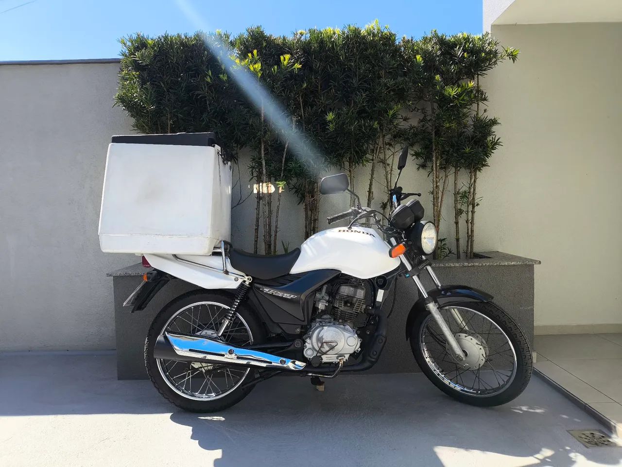 Honda Cg Cargo  C/partida eletrica (Vendo em forma de aluguel 350,00 por semana)