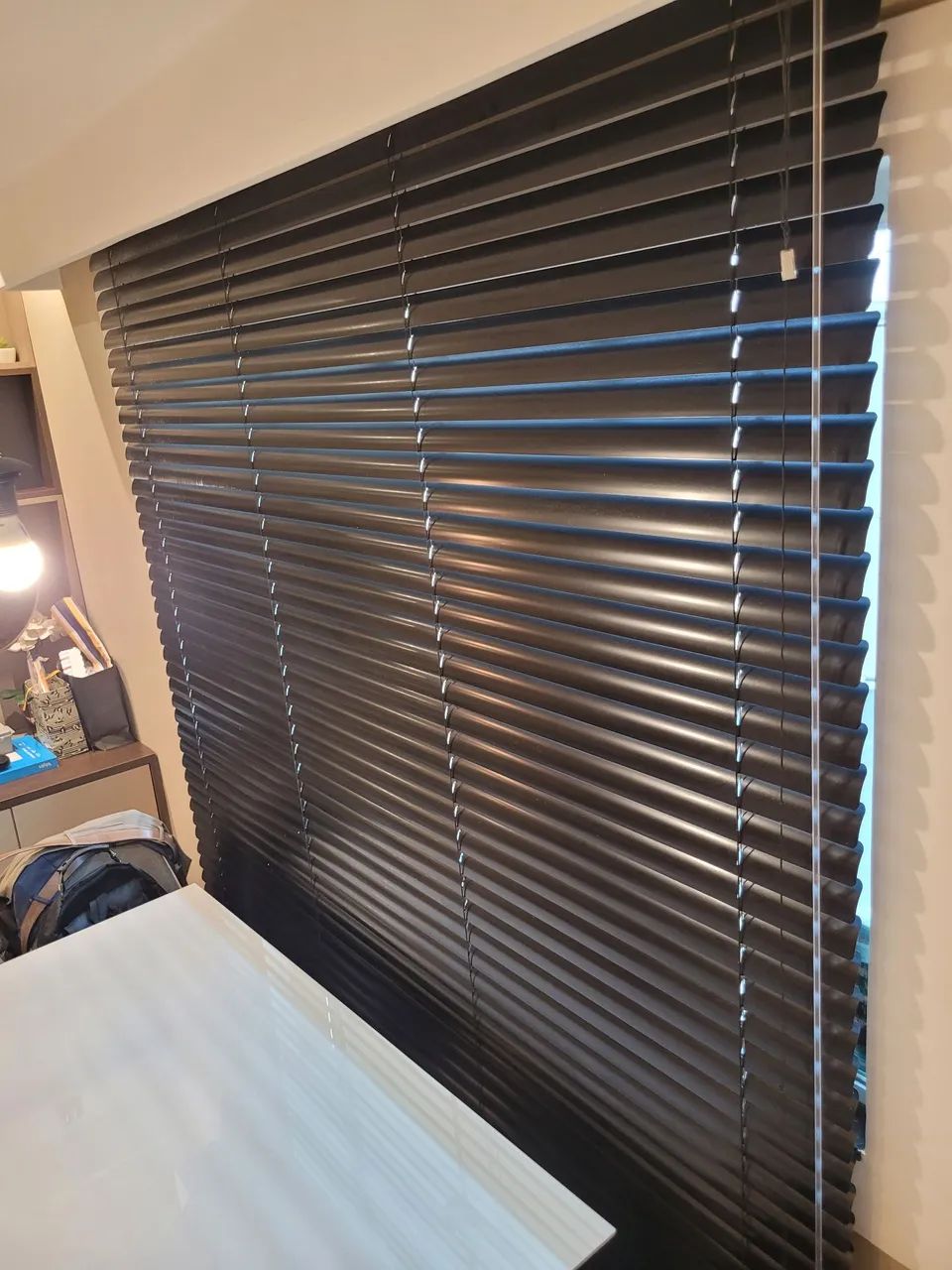 Duas Persianas de Alumínio Preto  - Foto 6