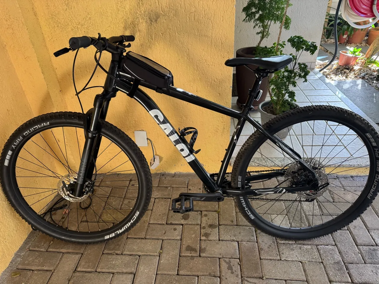 Bicicleta Caloi Aro 29 - Perfeita para trilhas e passeios