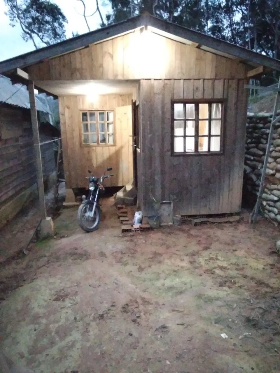 vendo casa de madeira