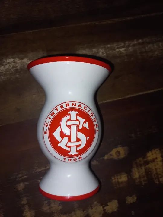 Cuia  Oficial do Internacional.     Essa é pros Guris que não abrem   mão da Erva