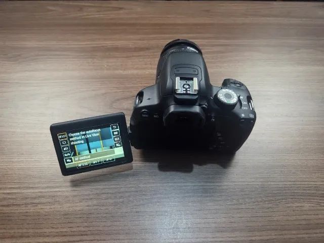 Camera Profissional Inteligente Canon T4i + Kit completo com Filtros, Flash e Baterias - Foto 2