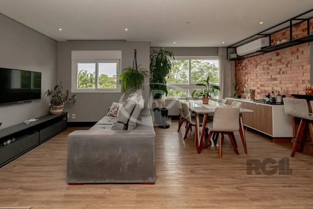 Apartamento de 76.84m² no bairro Navegantes, com 3