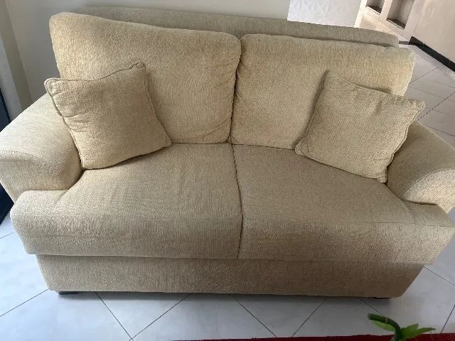 Jogo de dois sofá Marfim em ótimas condições e qualidade - Foto 2