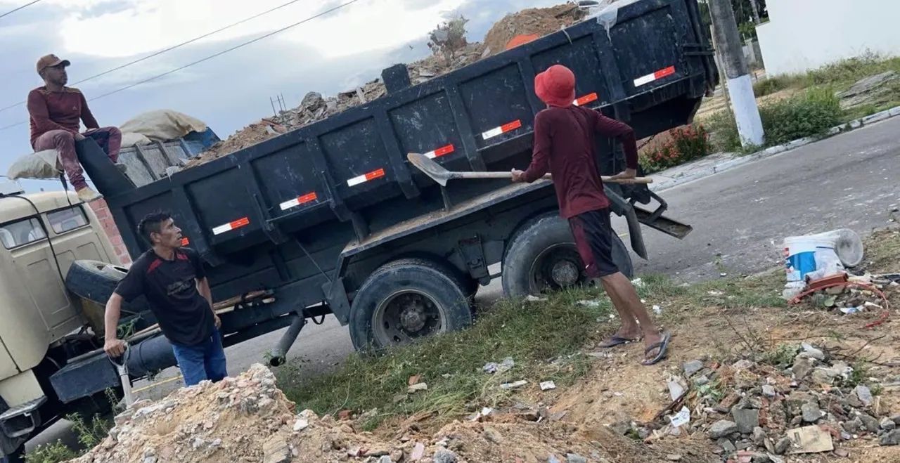 Remoção de Entulho - Com ou Sem Ajudante - Foto 4