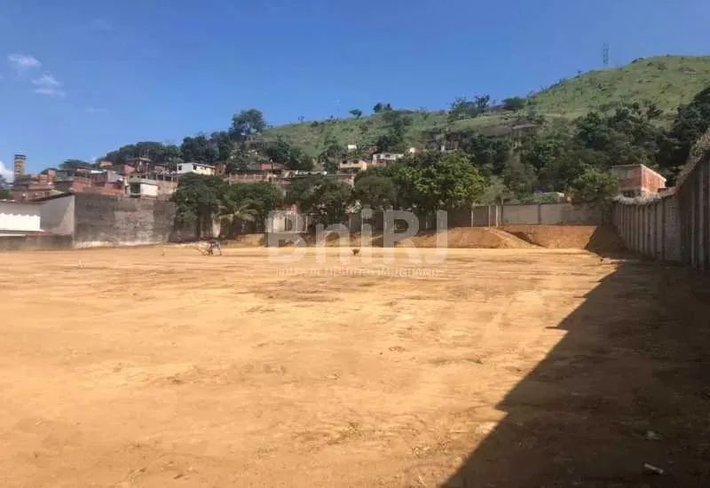 Terreno 5.453 m² Avenida Brasil, Bangu