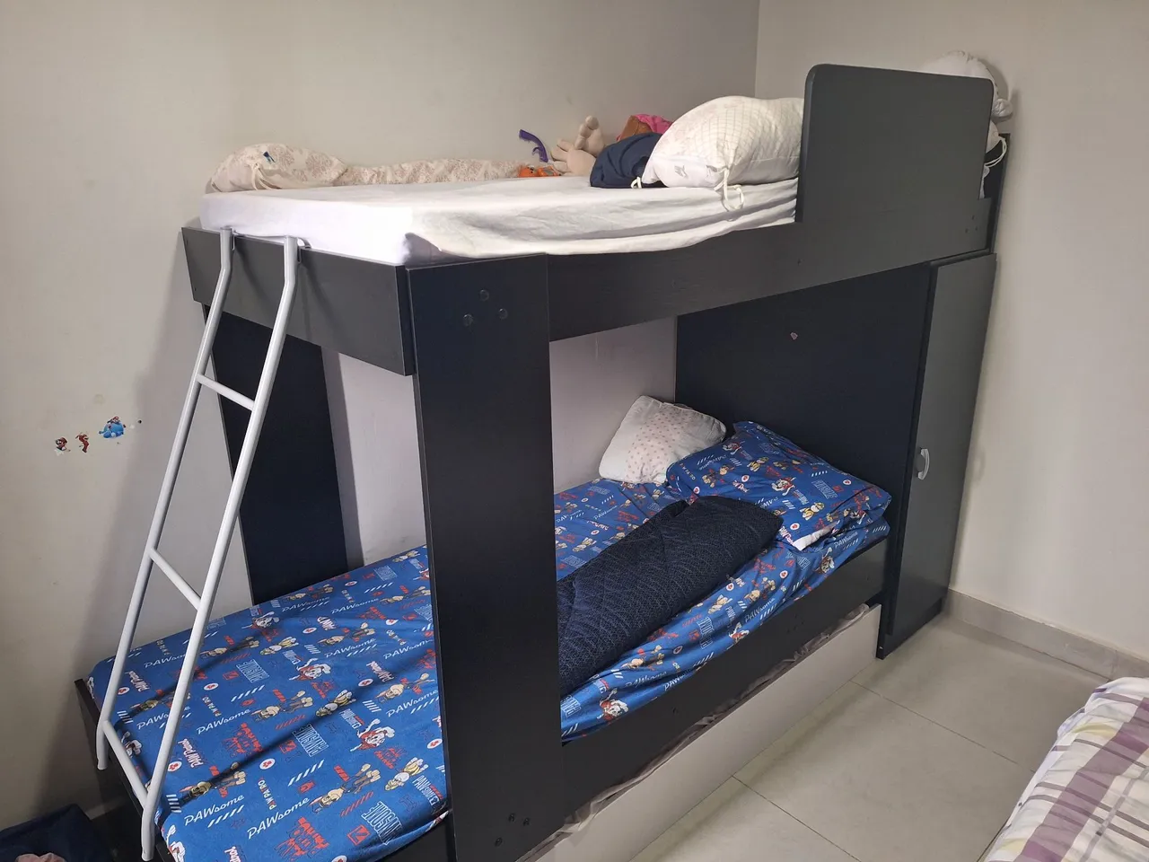 Beliche Infantil com Escada e Armário Integrado
