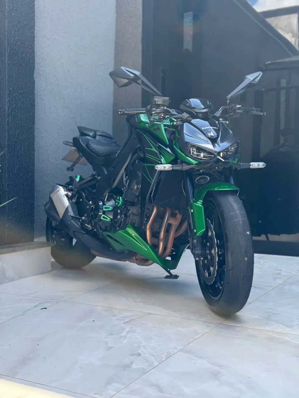 Z1000 2022 baixo km 