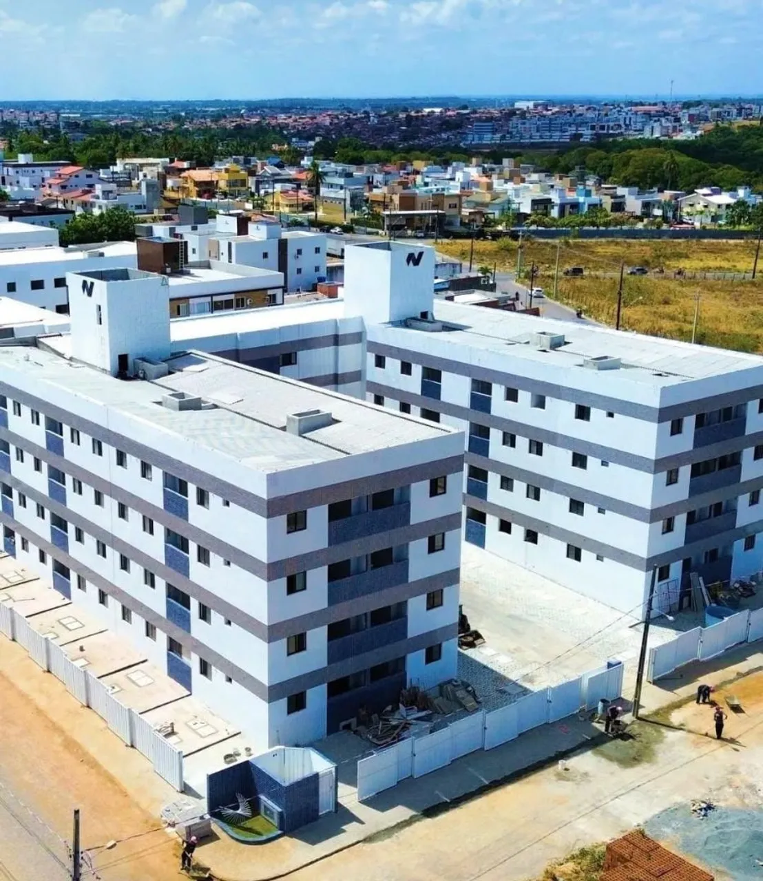 Apartamento com dois quartos e um suíte