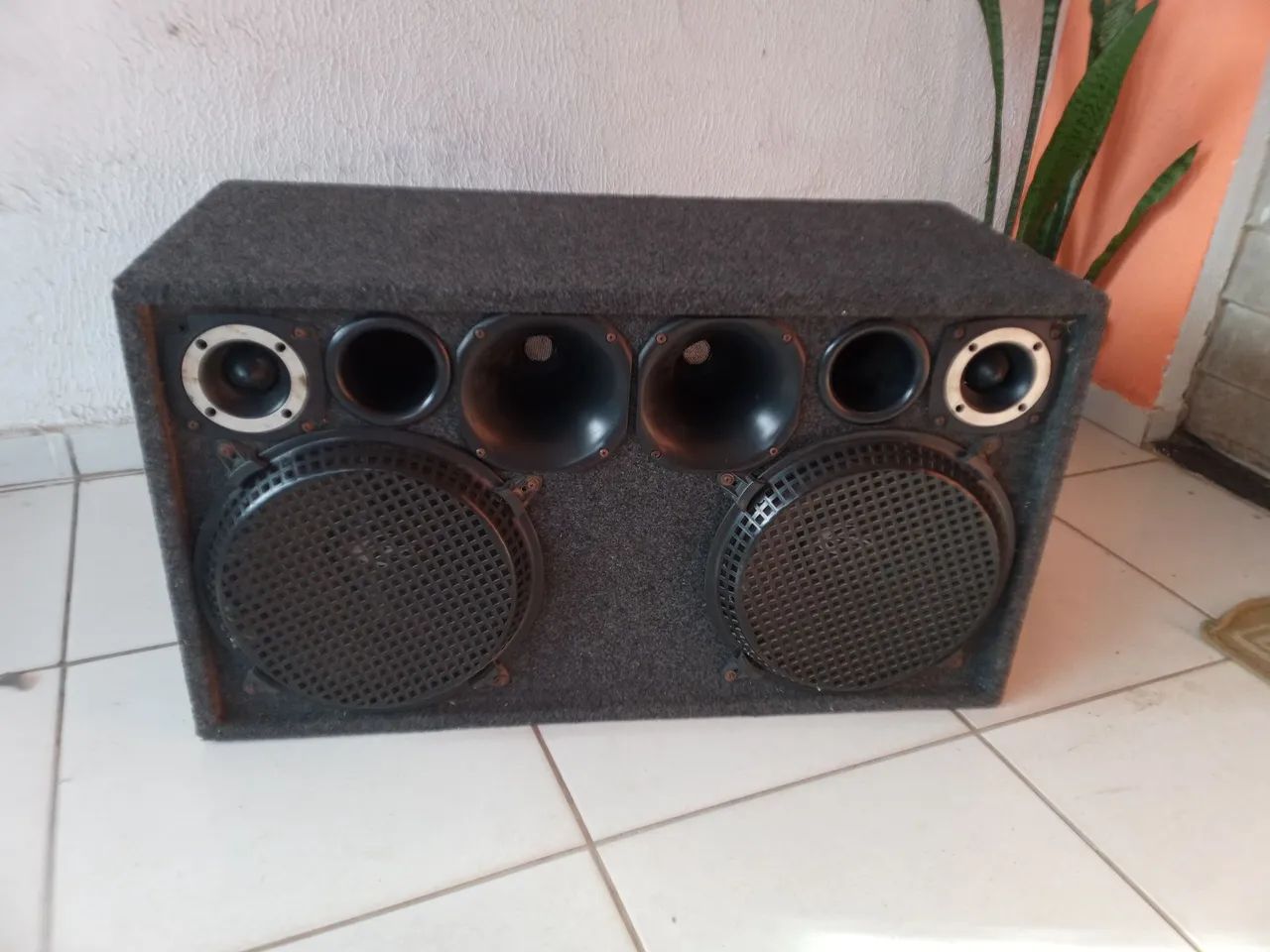 Caixote e módulo64520775582723120