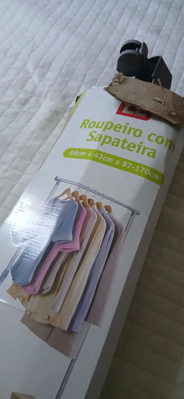 Roupeiro com Sapateira Ajustável  - Foto 2