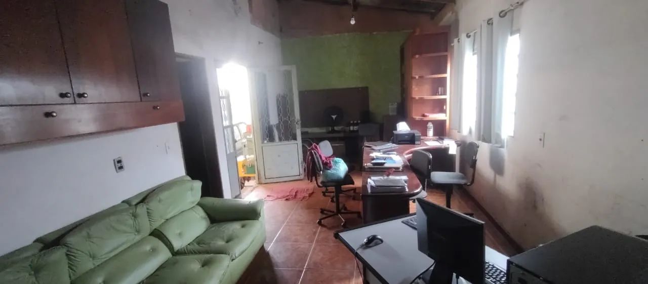 Casa no Condomínio Nova Esperança, próximo ao atacadão Itiquira, com 250 metros, 190.000