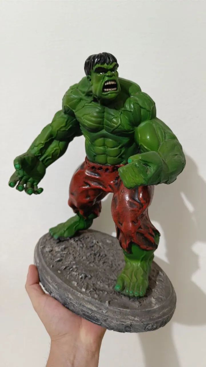 ESTATUETA HULK COLECIONAVEL 