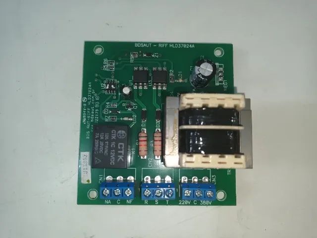 Placa para Condensadora - Hitachi (HLD37024A)