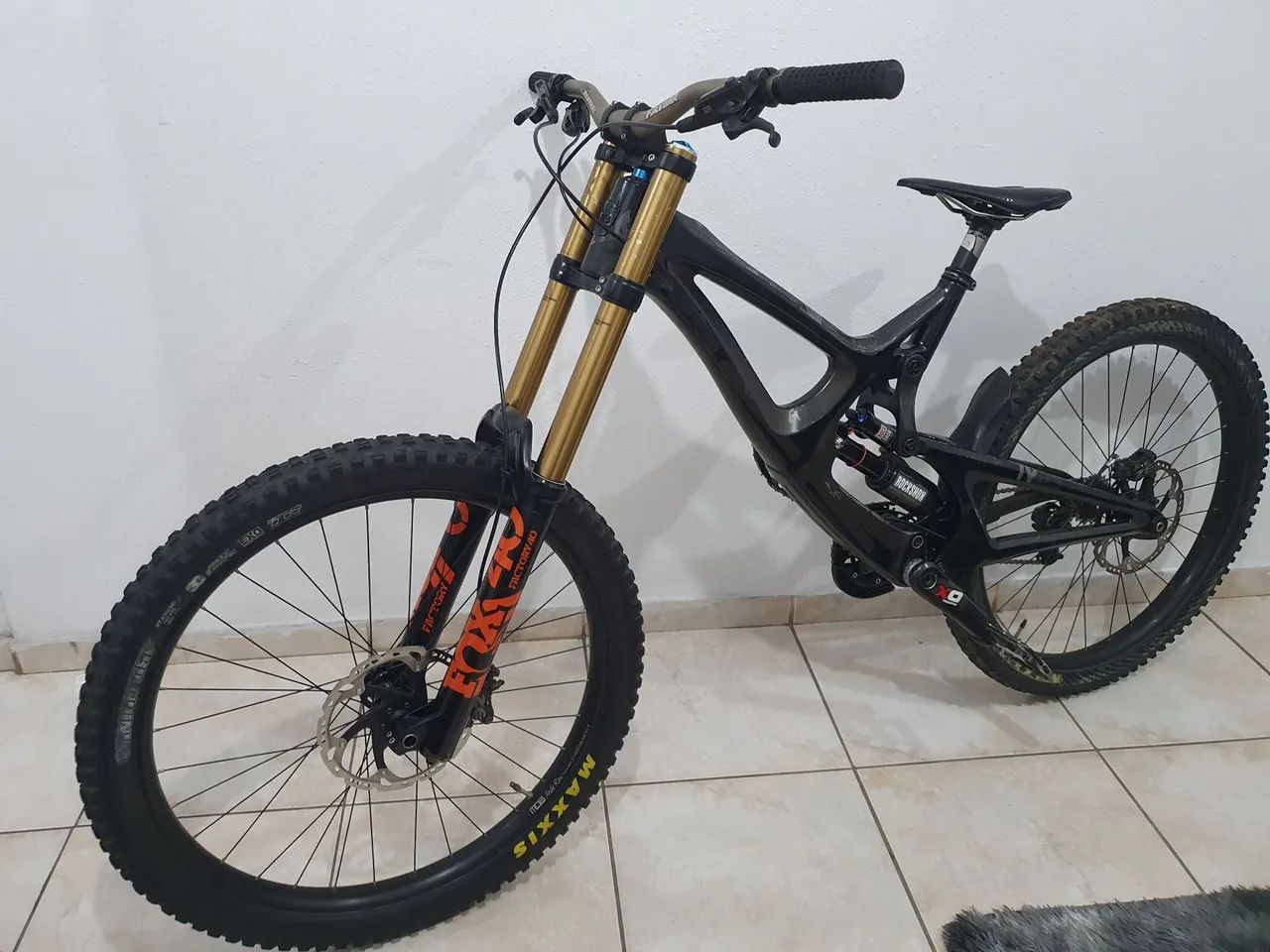 Bicicleta de downhill Intense M16 carbono - Foto 2