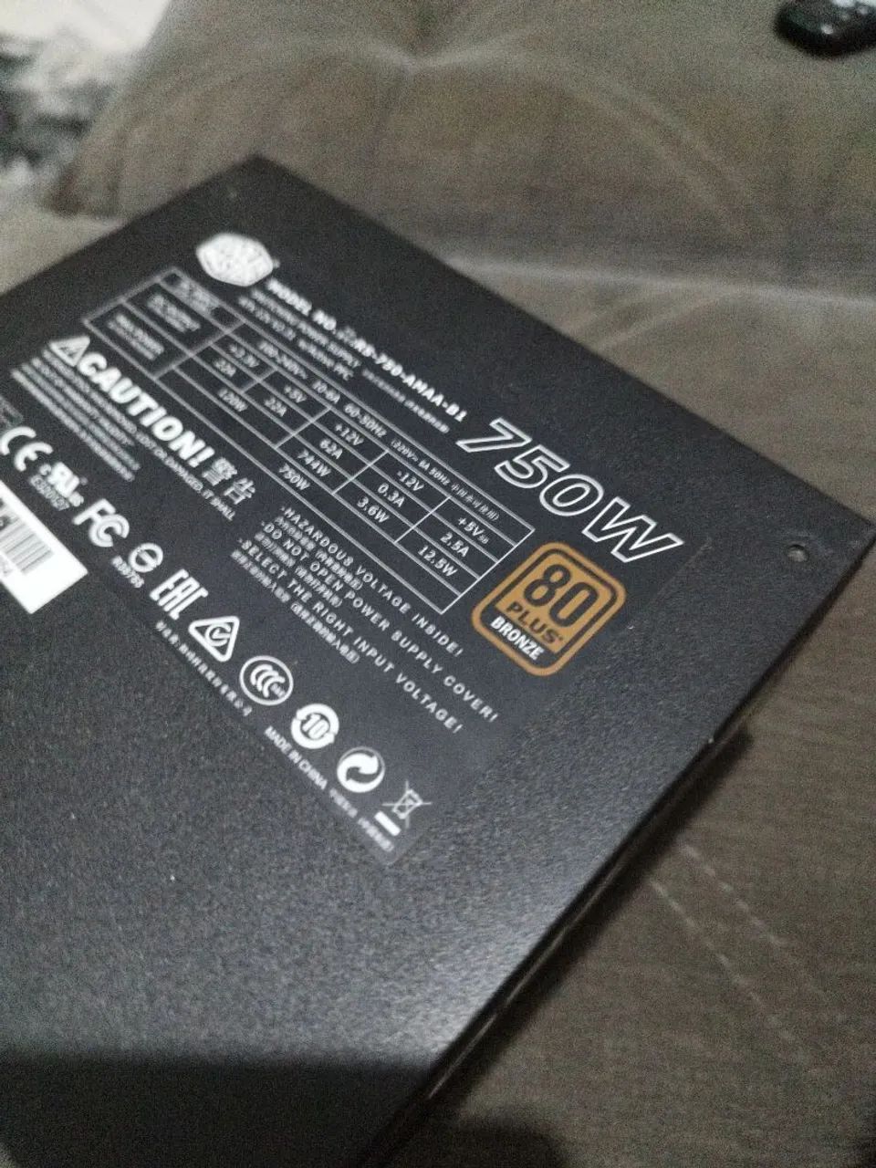 Fonte de Alimentação Cooler Master RS-750-AMAA-B1 750W