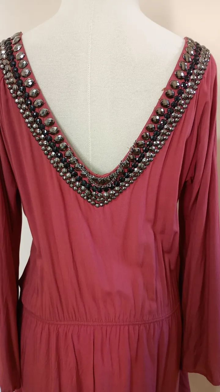 Vestido curto bordado feito em viscose - Foto 3