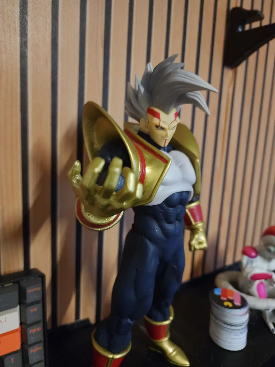Action figure Vegeta Baby - 27cm - Foto 3