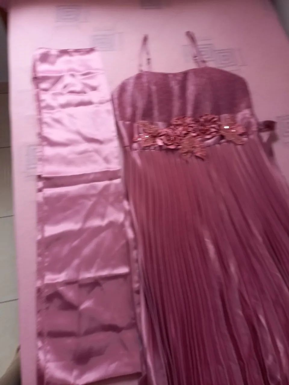 Vestido de festa em cetim