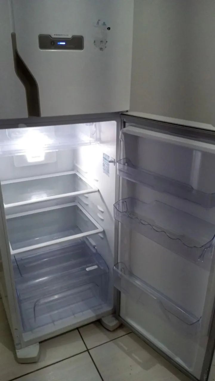 Geladeira Electrolux Frost Free duplex  - Foto 5