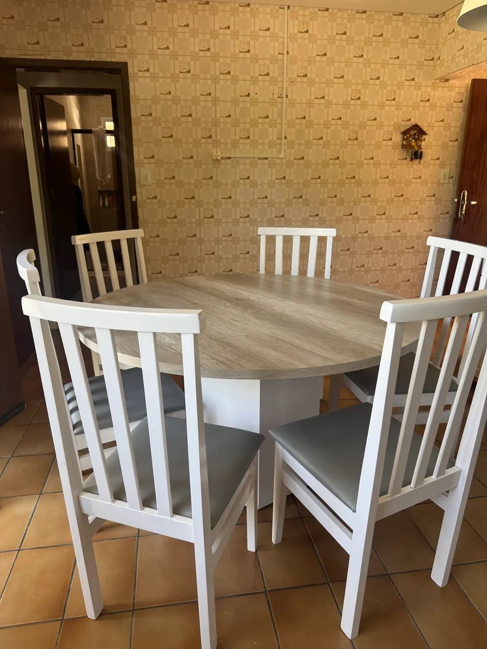 Mesa novinha 6 cadeiras 64840794711043120