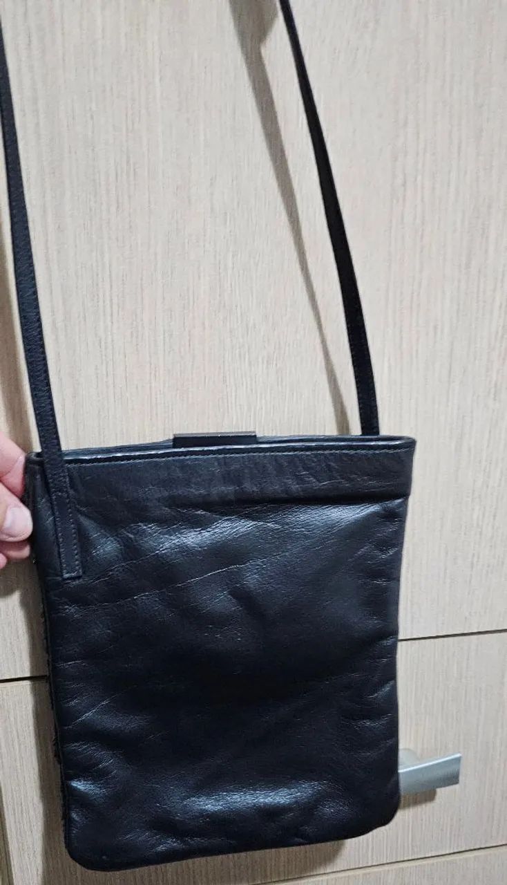 Bolsa Osklen pirarucu mini flat preta - Foto 3