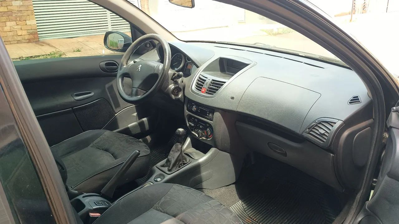 Peugeot 207 XR 1.4 Flex 8V 3P 2009 - Foto 7