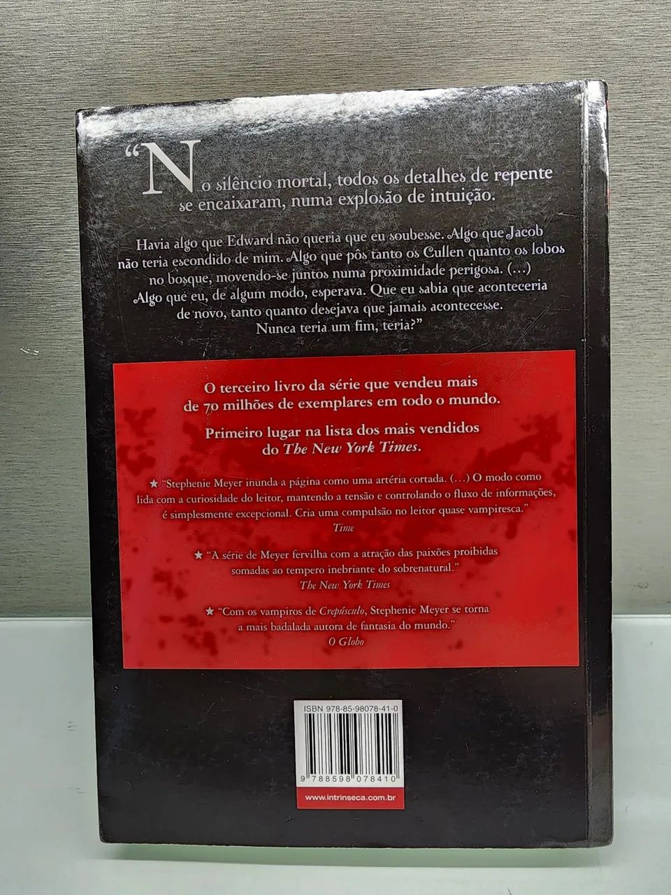 Eclipse - Stephenie Meyer - 446páginas 2009 - Foto 2