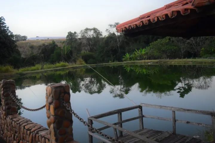 Alugo área com Edificações no centro de Caldas Novas - Foto 2