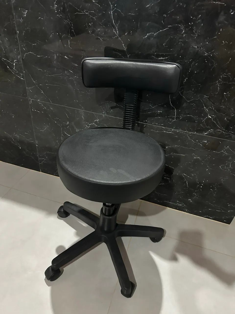 Cadeira Mocho Preta