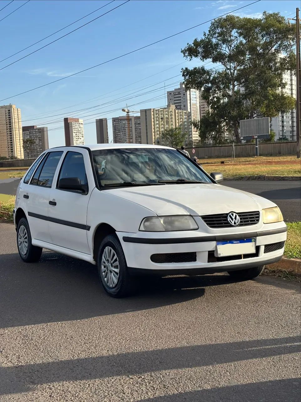 Volkswagen Gol Geração III Power 1.0 MI 16V Gasolina Mec. 4P 2002