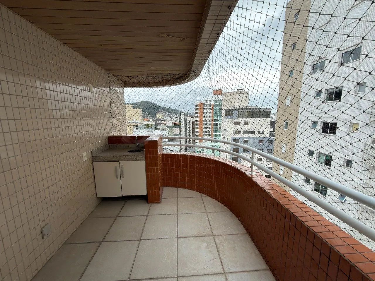 Apartamento de 65 m² com 2 quartos sendo 1 suíte no Centro - Foto 5
