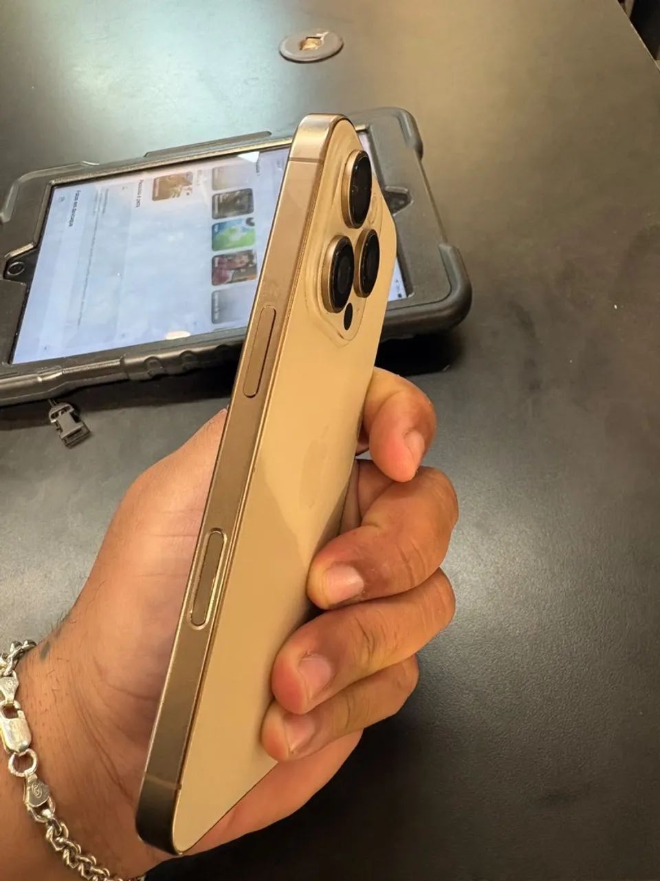 iPhone 16 pro 256gb - Foto 5